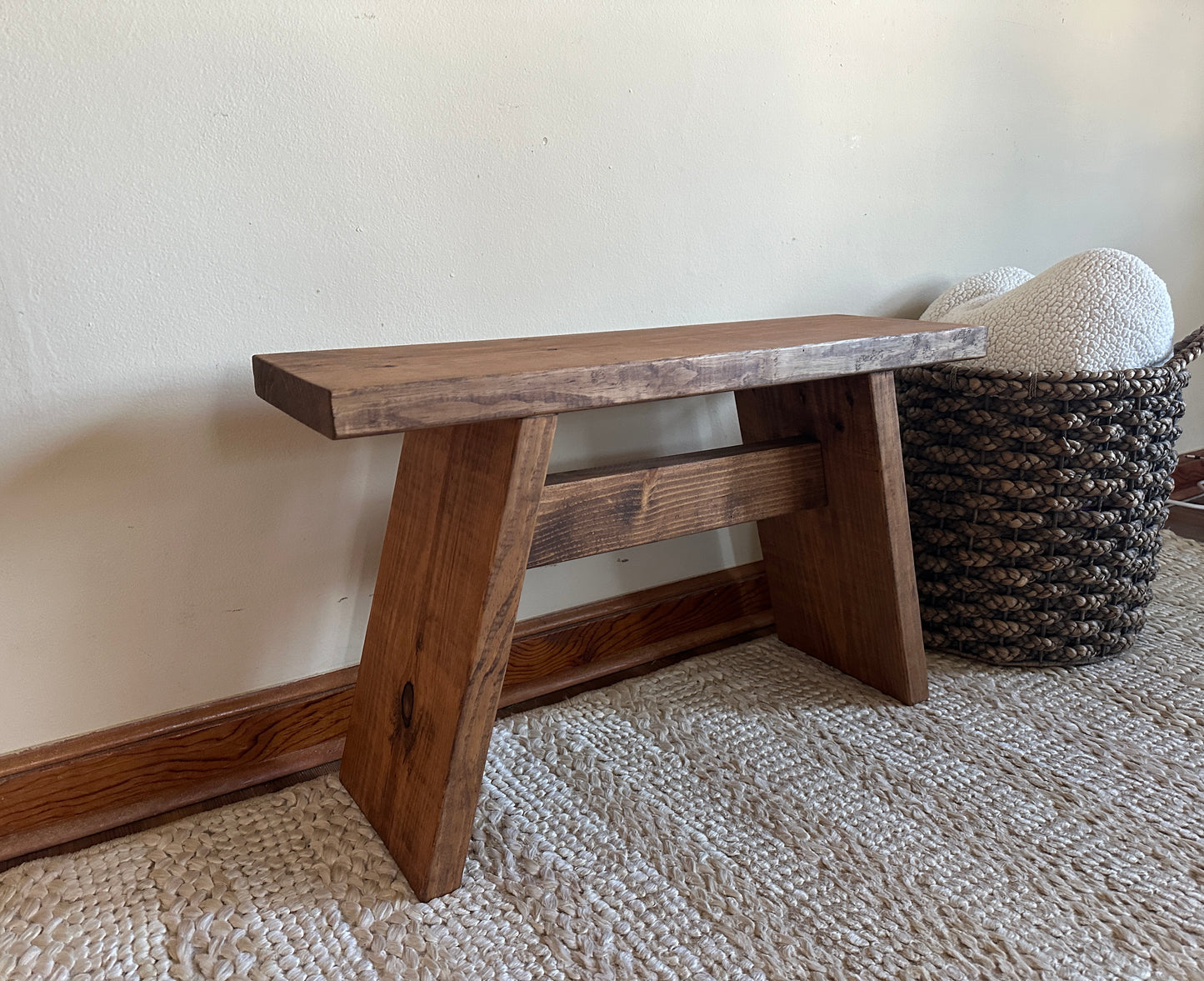 Bench Simple Angle Special Walnut